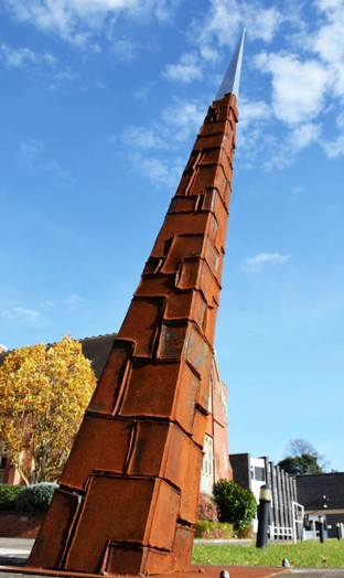 scultura iron.jpg